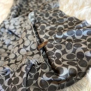 Coach Scarf Monogram
